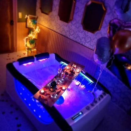 Royal Room Jacuzzi Haut De Gamme Centre Ville ミュルーズ エクステリア 写真