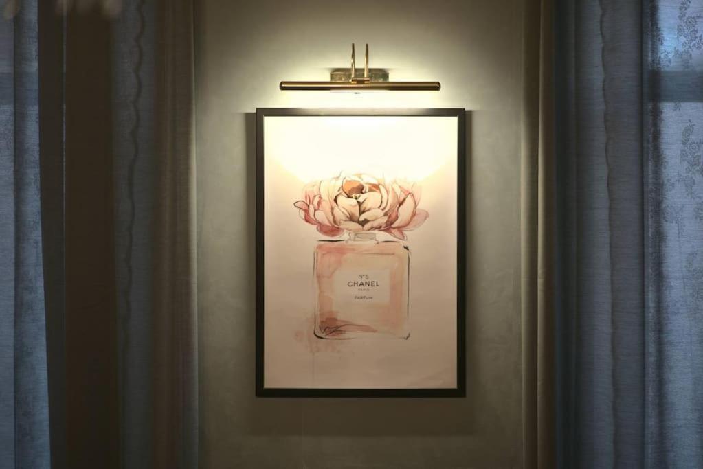 Royal Room Jacuzzi Haut De Gamme Centre Ville ミュルーズ エクステリア 写真